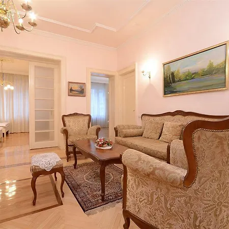 Center-resavska 4* Belgrade