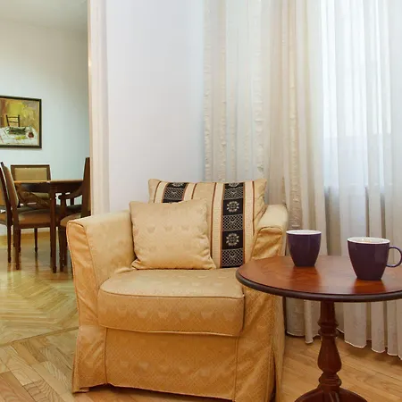 Hotel Center-resavska