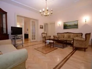 Hotel Center-resavska 4*